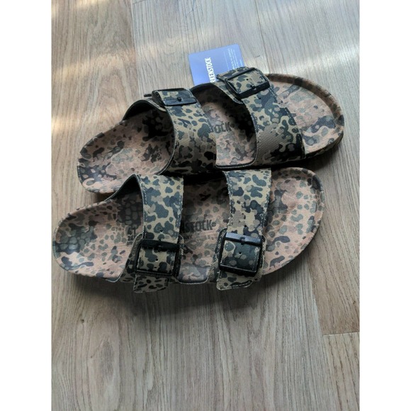 Birkenstock Arizona All Over Camo Sandals Vegan Rare - Picture 11 of 12